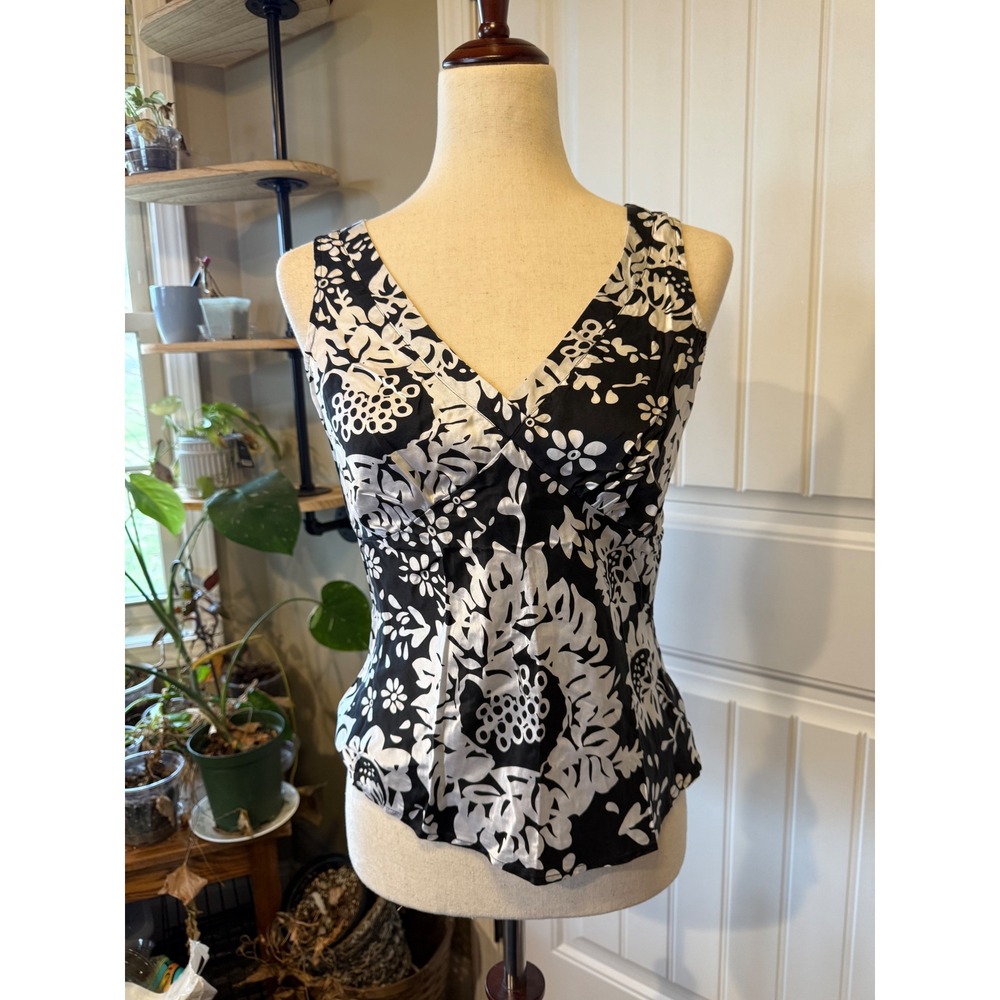 Mossimo‎ Black White Floral V Neck Sleeveless Silk Top Womens Size S